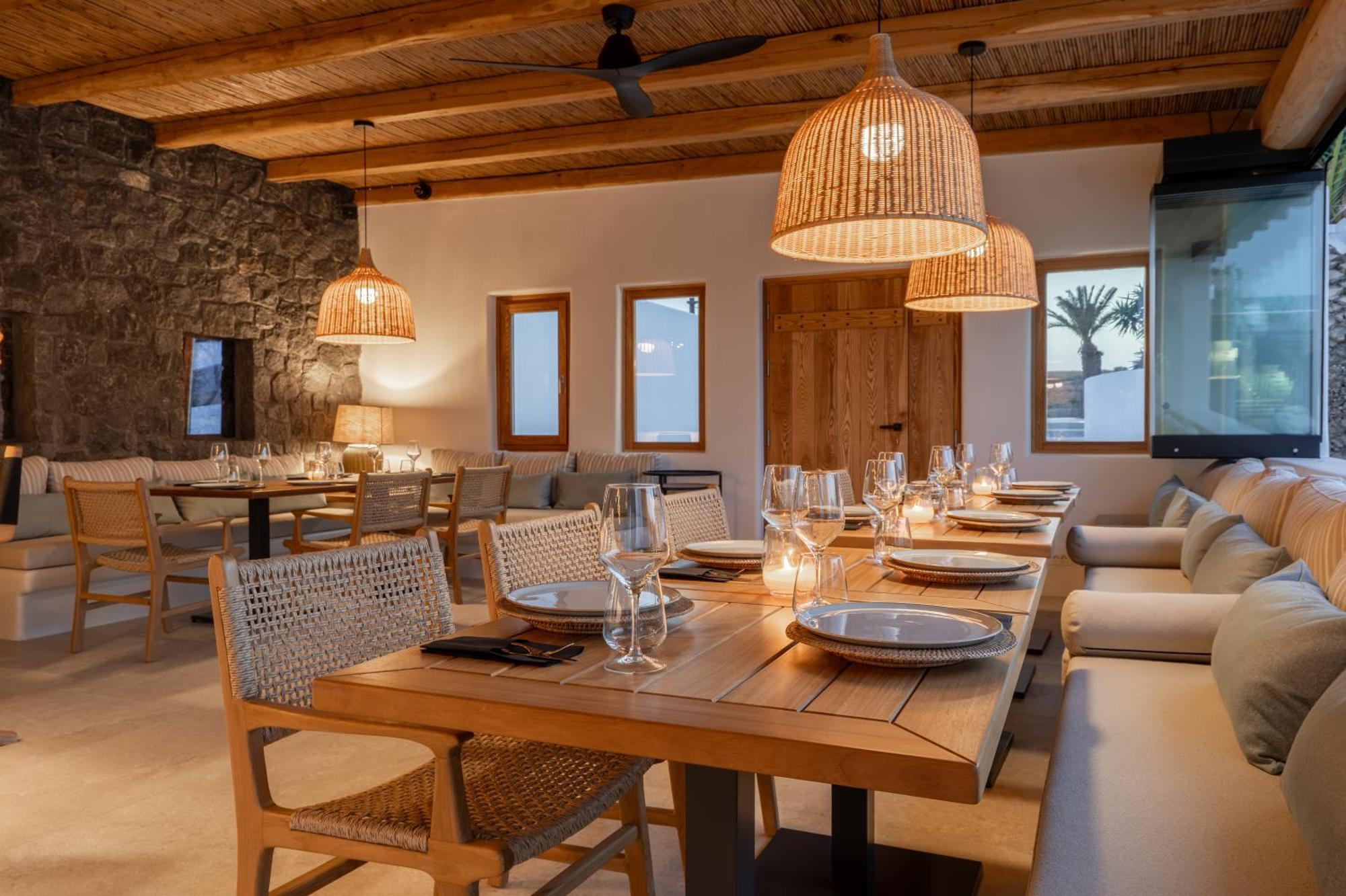 Amaria Beach Resort By Nomee Hospitality Group Ajía Paraszkeví Kültér fotó
