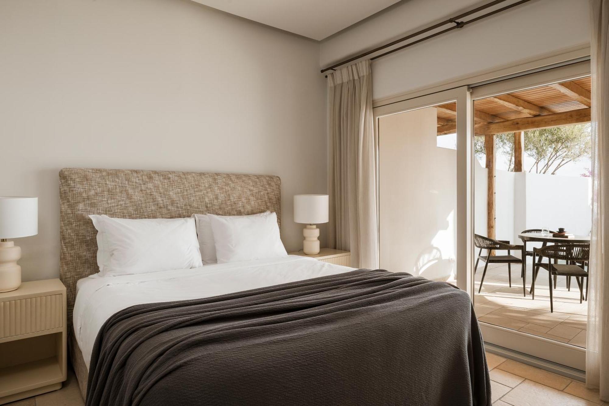 Amaria Beach Resort By Nomee Hospitality Group Ajía Paraszkeví Kültér fotó