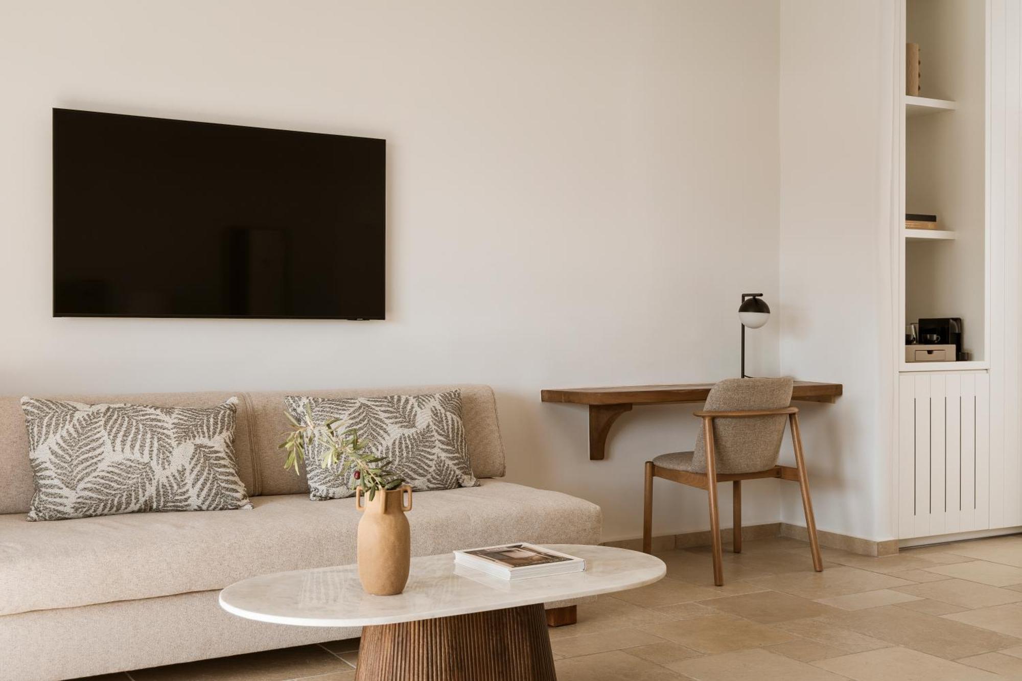 Amaria Beach Resort By Nomee Hospitality Group Ajía Paraszkeví Kültér fotó